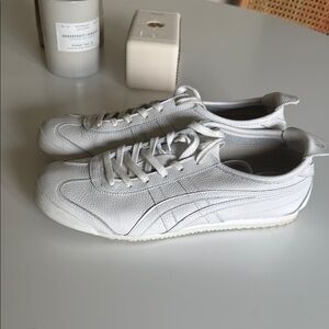 White Onitsuka Tiger Mexico 66